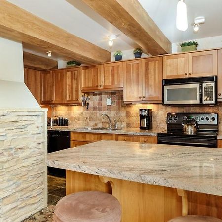 Chateau Roaring Fork Unit 22, Spacious Condo With Beautiful River Views, 4 Blocks To Town Aspen Esterno foto